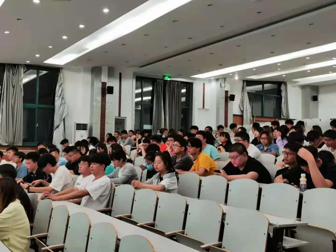 尊时凯龙·(中国区)人生就是搏!