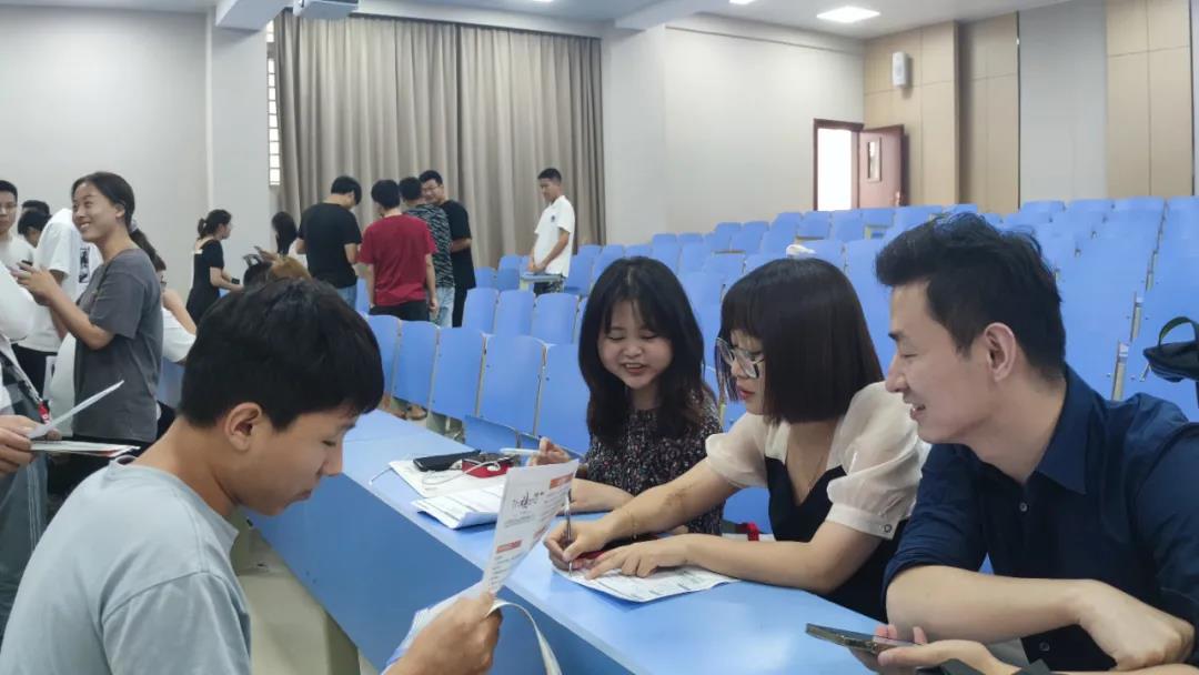 尊时凯龙·(中国区)人生就是搏!