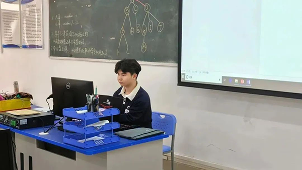 尊时凯龙·(中国区)人生就是搏!