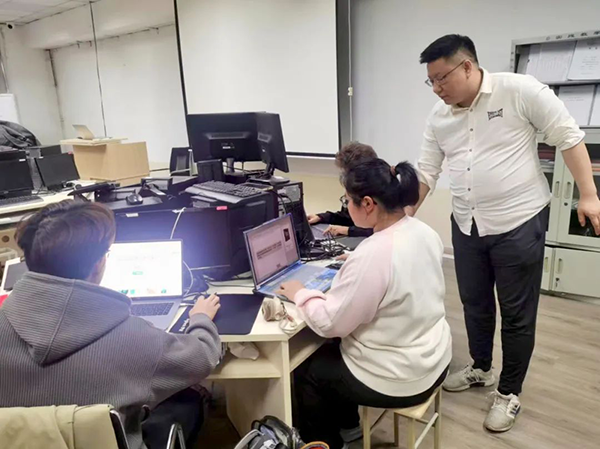 尊时凯龙·(中国区)人生就是搏!