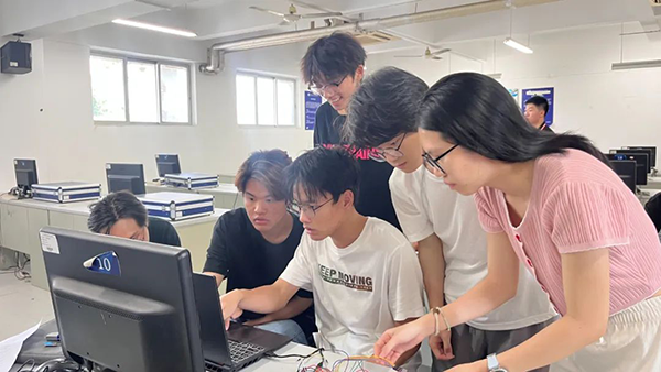 尊时凯龙·(中国区)人生就是搏!