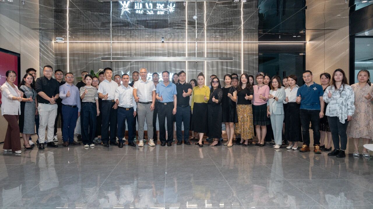 尊时凯龙·(中国区)人生就是搏!
